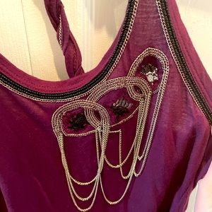 ⭐️3/$50 NWT $74 XS Guess Tank w Chain and Lace detailing